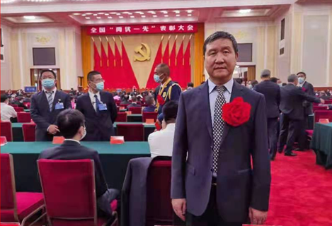 建黨百年，河北華清環(huán)境科技集團(tuán)黨總支被中共中央授予“全國(guó)先進(jìn)基層黨組織”稱(chēng)號(hào)